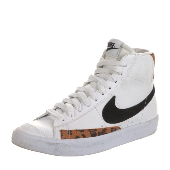 Nike Leather Animal Print Sneakers-EXCELLENT/Like New condition ⭐️⭐️⭐️⭐️. - Picture 2 of 6